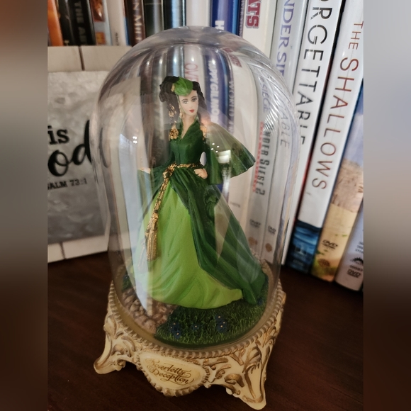 Gone with the wind figurines, cards, and phots - Picture 7 of 13